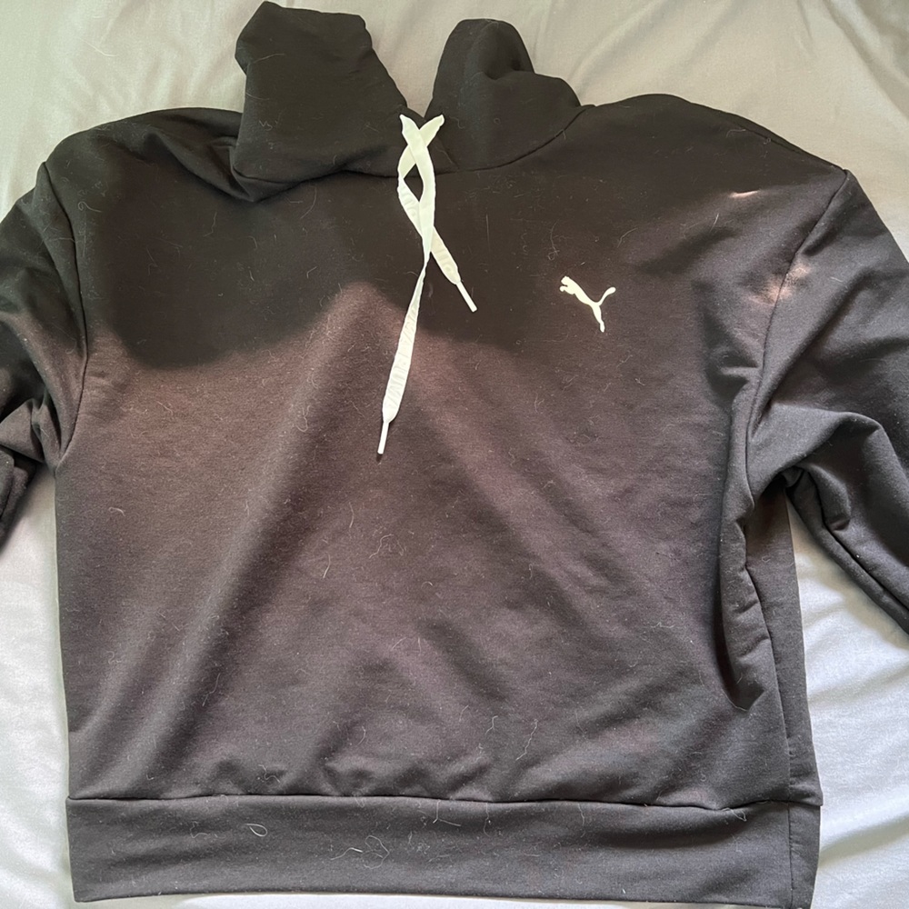 Brand new puma cropped hoodie.